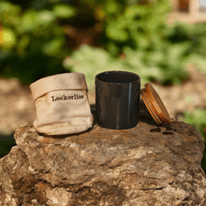 Keramik-Leckerliedose mit besticktem Stoffbezug